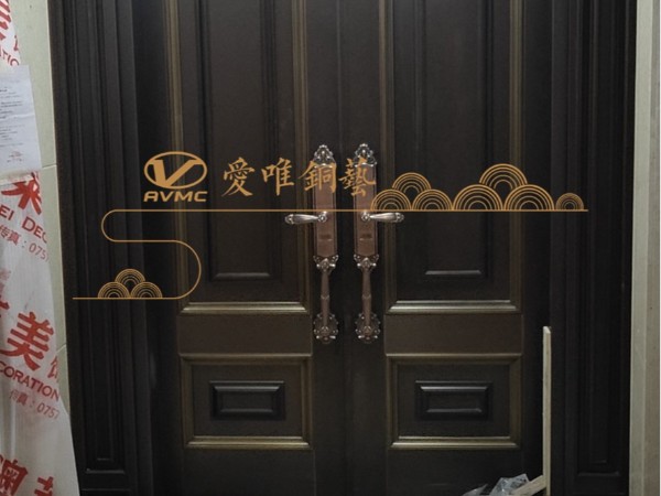 广东铜门厂家爱唯铜艺——别墅入户铜门简约铜门