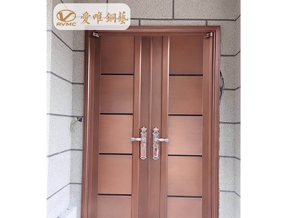 沿海地区定做铜门要选好门的材质很重要!